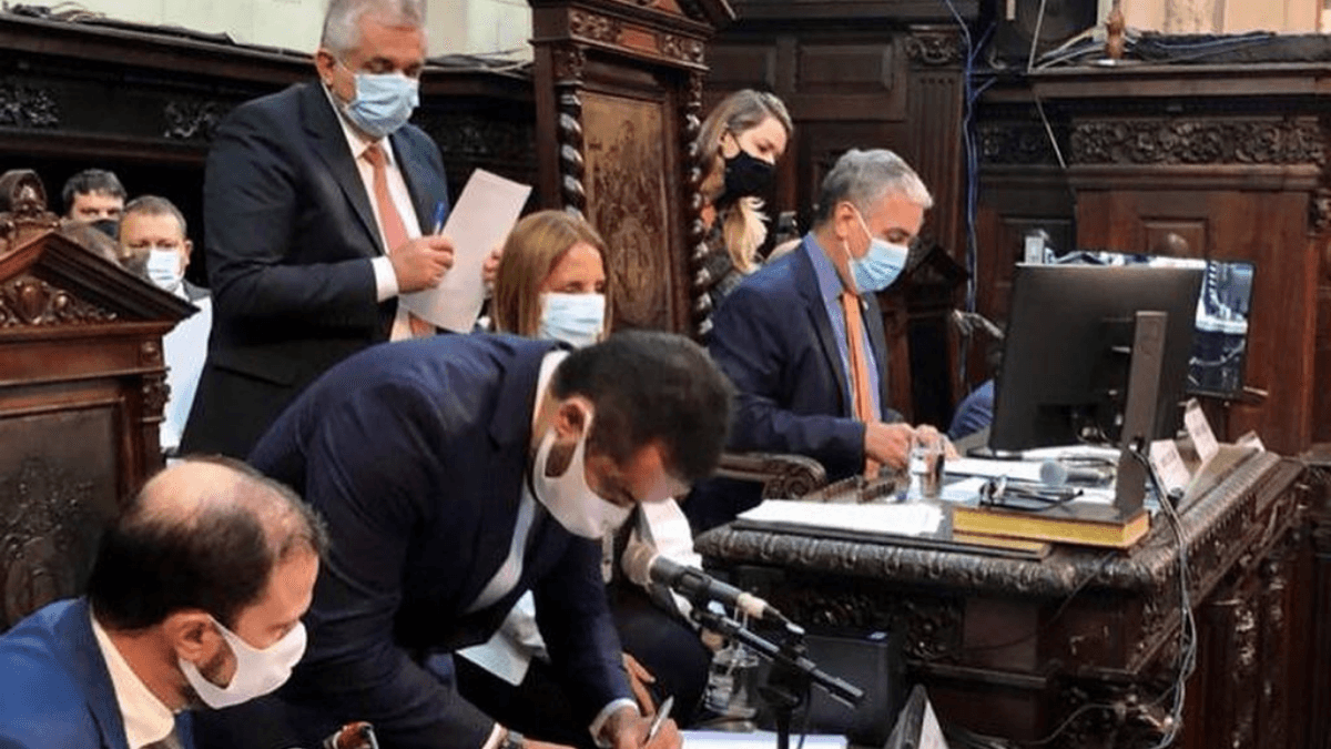 destaque-posse-governador-claudio-castro
